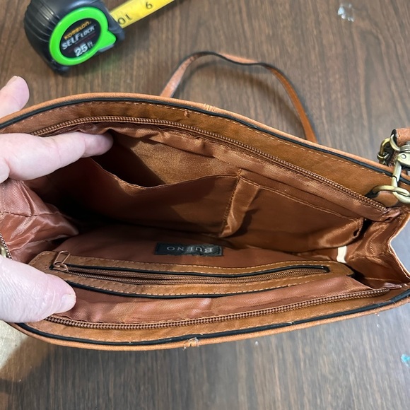 Bueno Women’s Handbag. Adjustable Strap. Brown. Pockets. Simple. Lightweight. - Picture 4 of 8